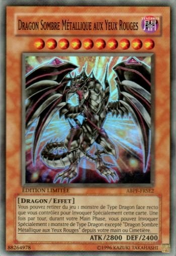 Dragon Sombre Métallique Aux Yeux Rouges